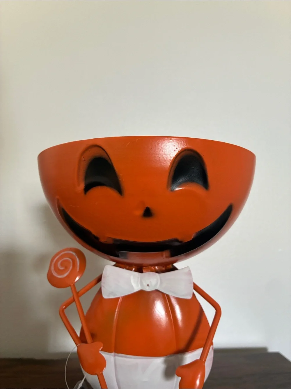 NWT- Orange Metal Jack-o-lantern Pumpkin Man Halloween Candy Bowl